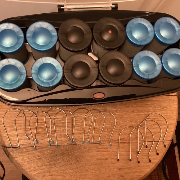 Conair Ceramic Hot Rollers with Clips - Picture 3 of 9